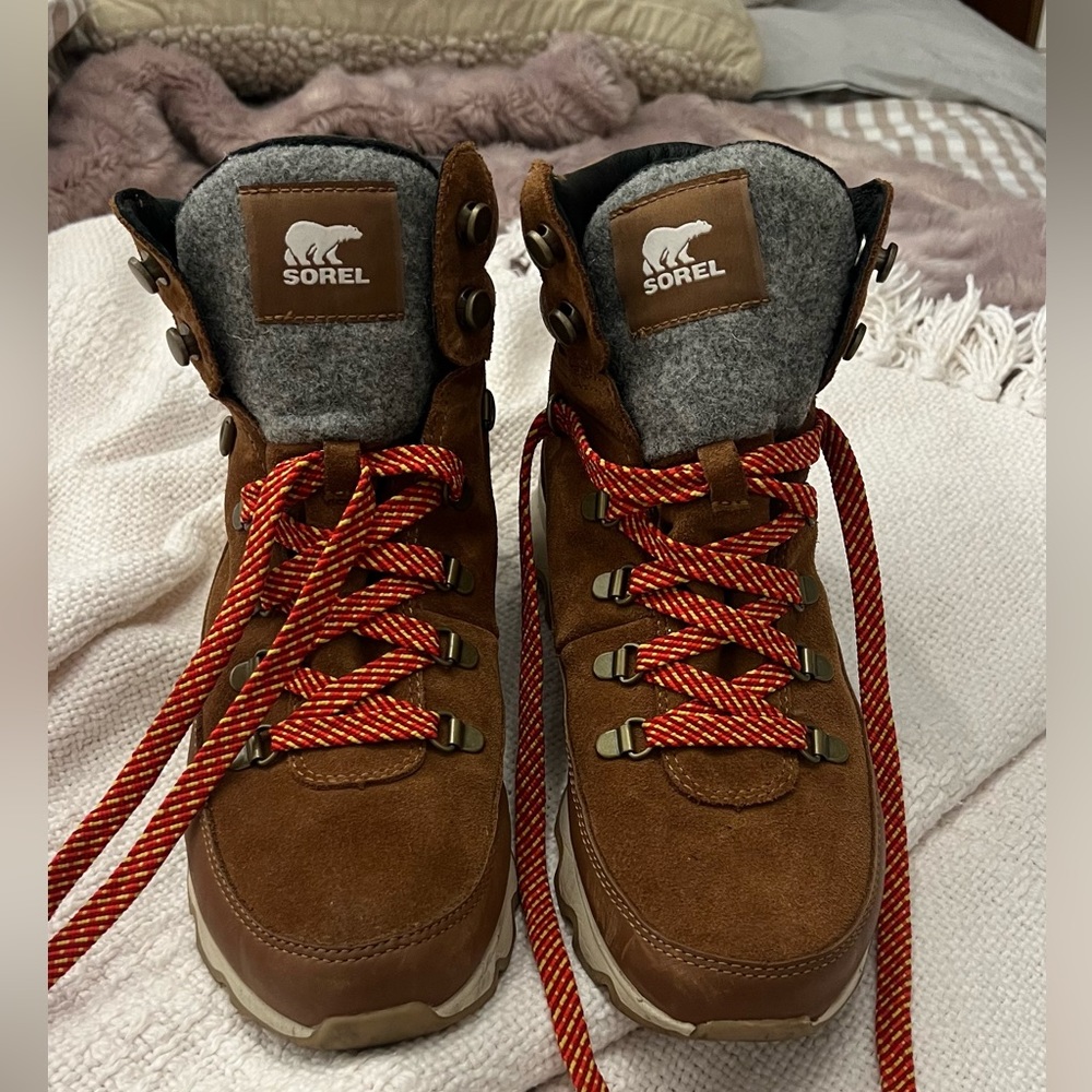 Sorel Kinetic Conquest Boot Sz 9.5